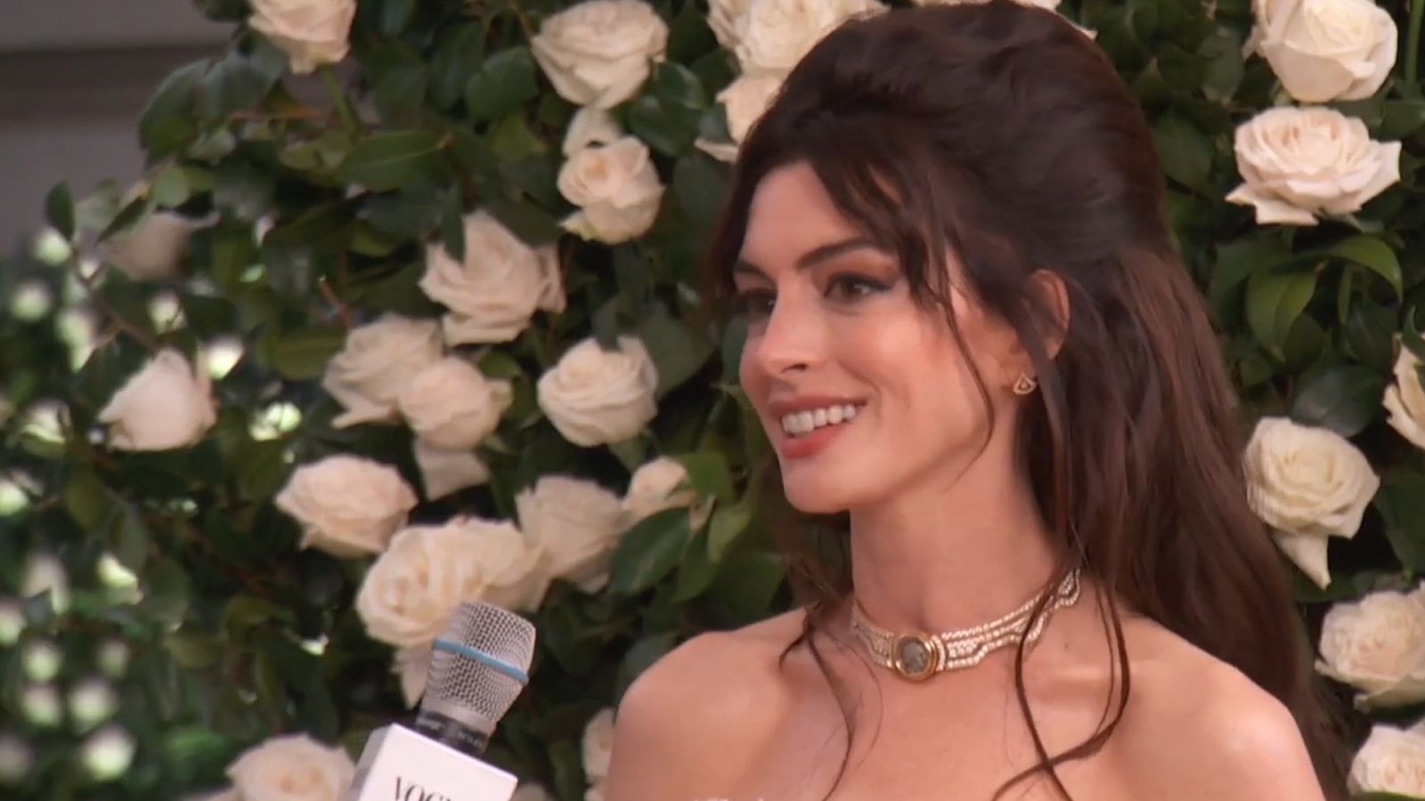 Anne Hathaway on Becoming the Face of Versace